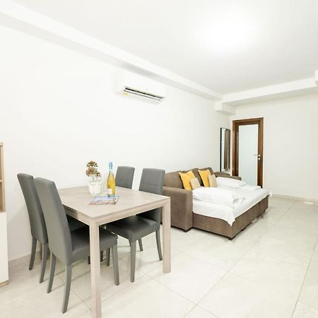 Flotta Island Apartments Gzira Buitenkant foto