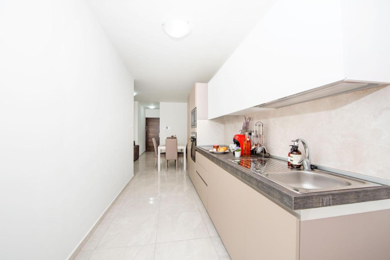 Flotta Island Apartments Gzira Buitenkant foto