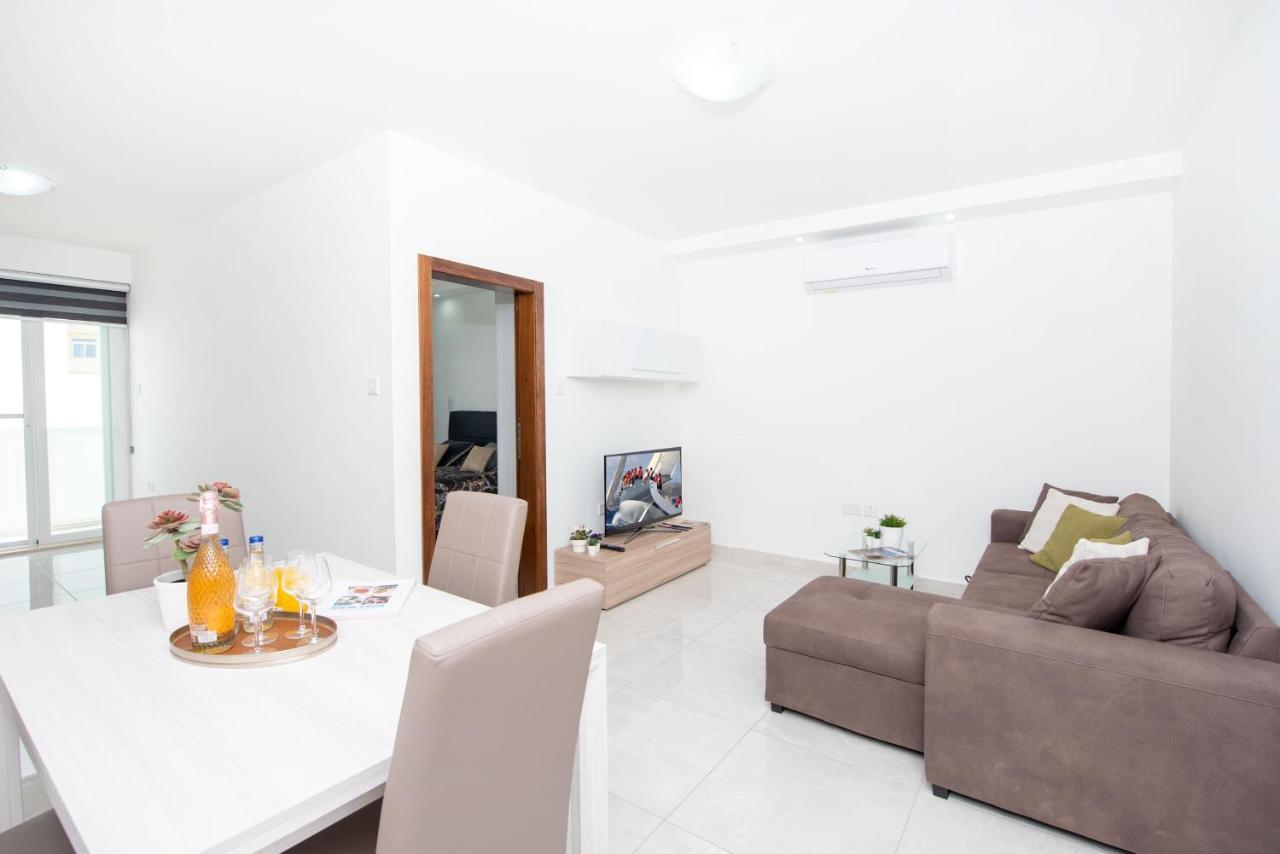 Flotta Island Apartments Gzira Buitenkant foto