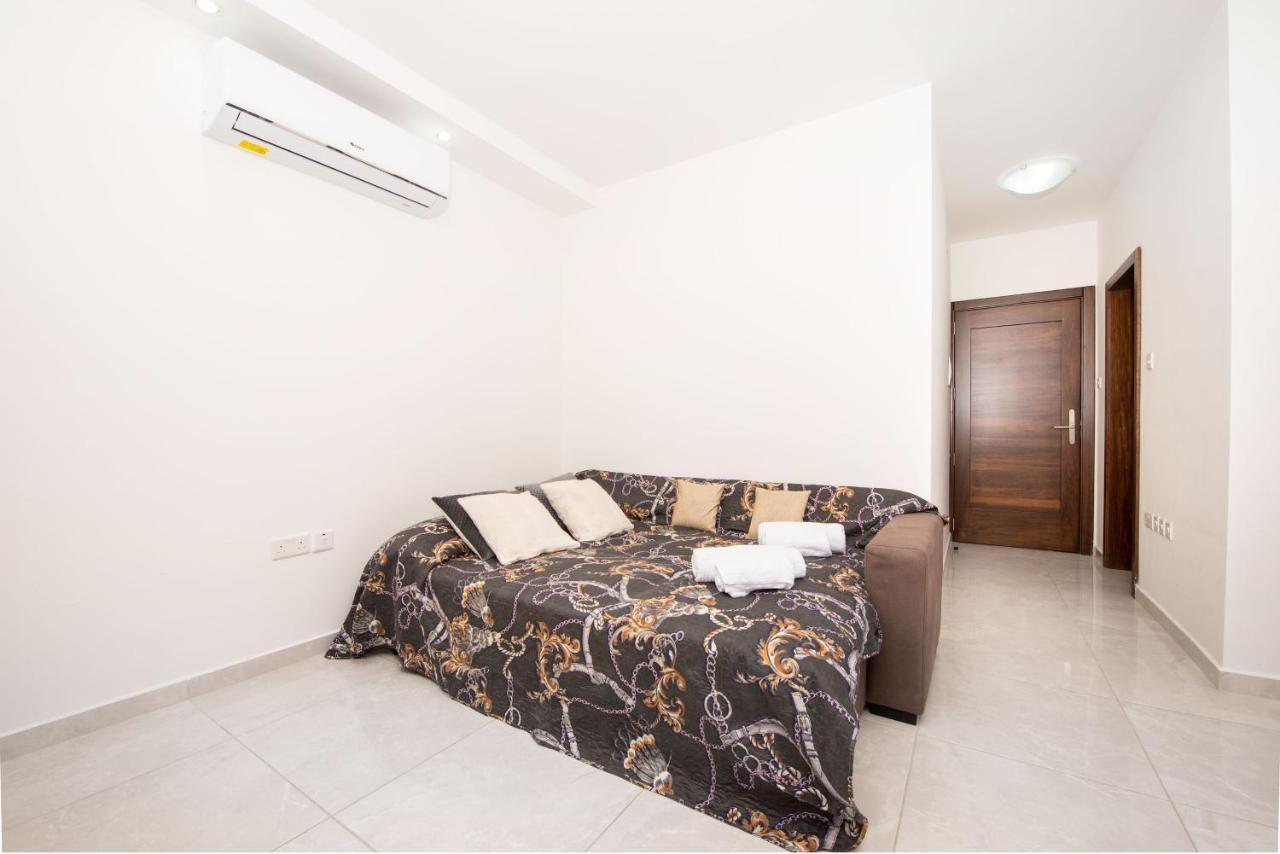 Flotta Island Apartments Gzira Buitenkant foto